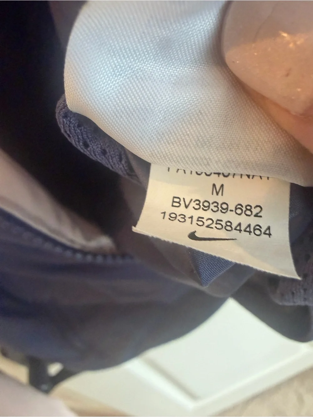 Nike Women’s Light Pink and Light Navy Colorblock Hooded Windbreaker Size M